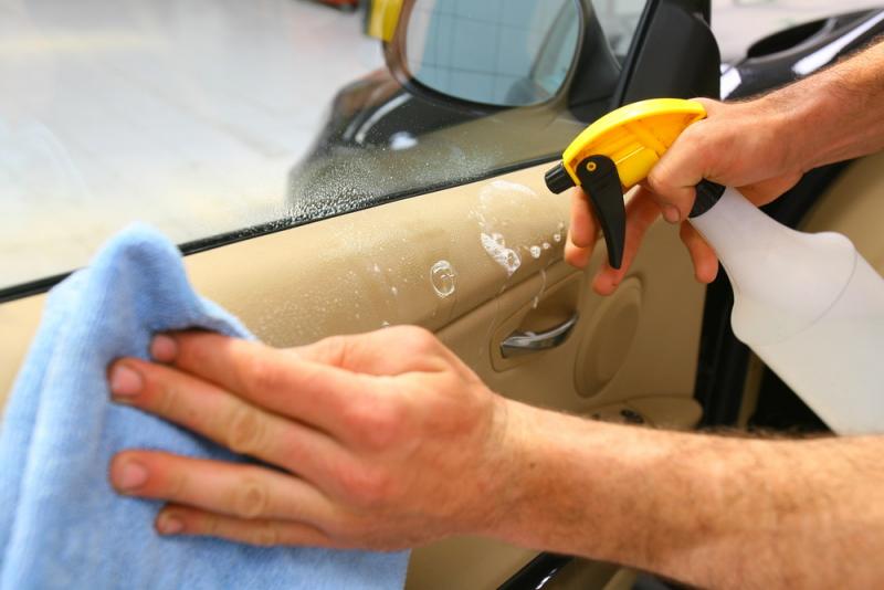 Как почистить свой автомобиль от коронавируса