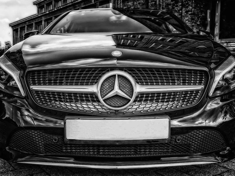 Mercedes-Benz медленно возвращается к нормальному возобновлению производства